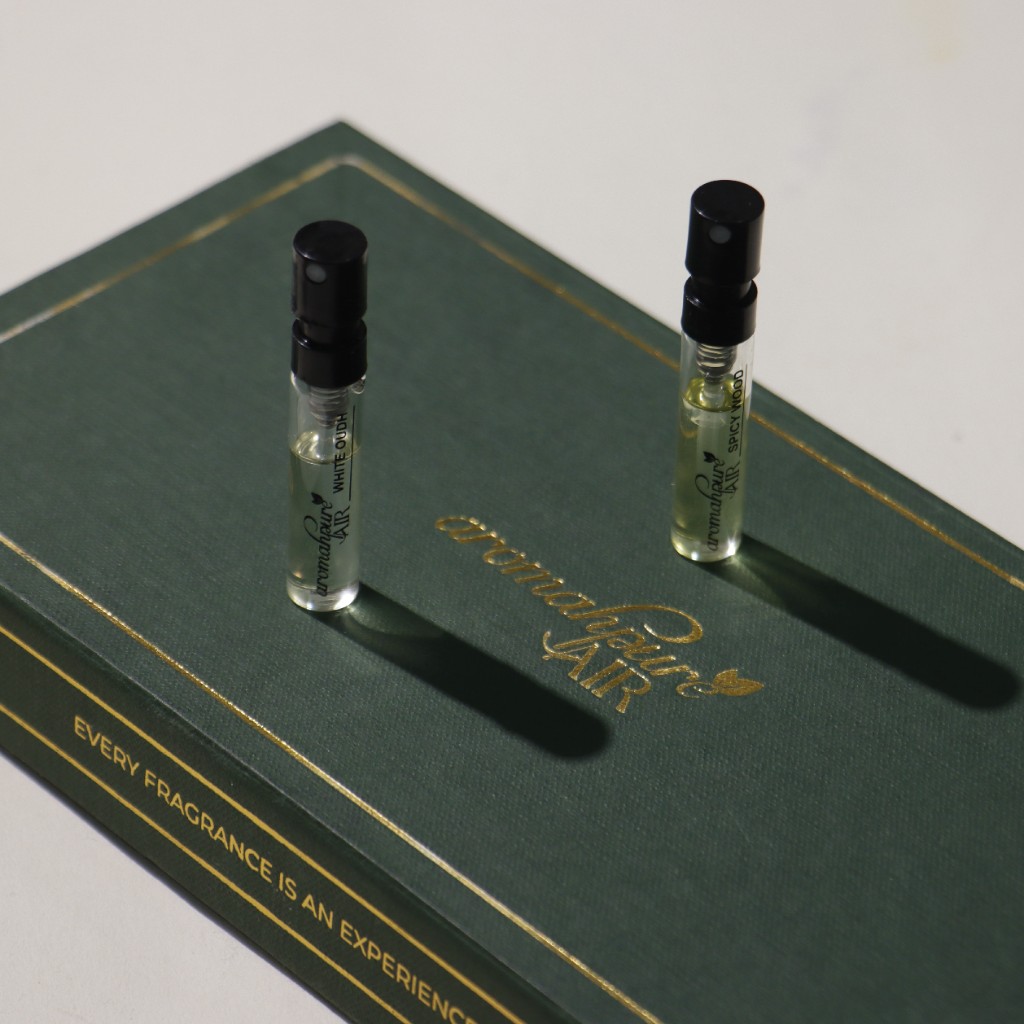 Aromahpure Air fragrance samples on premium gift packaging