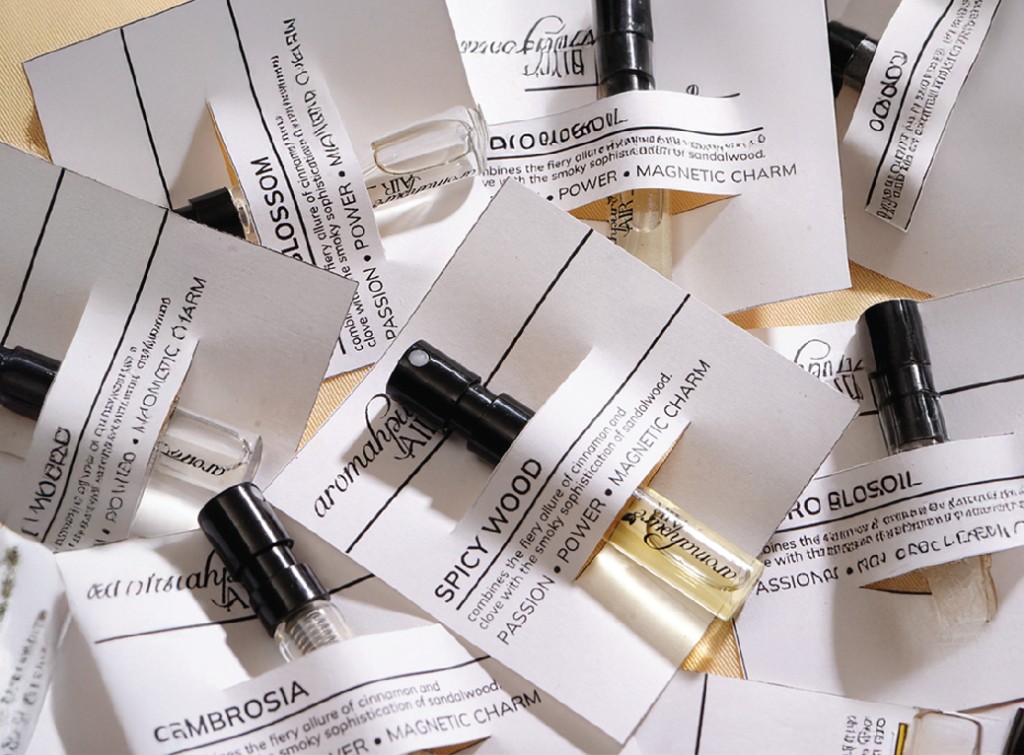 Aromahpure Air fragrance sample vials and scent cards